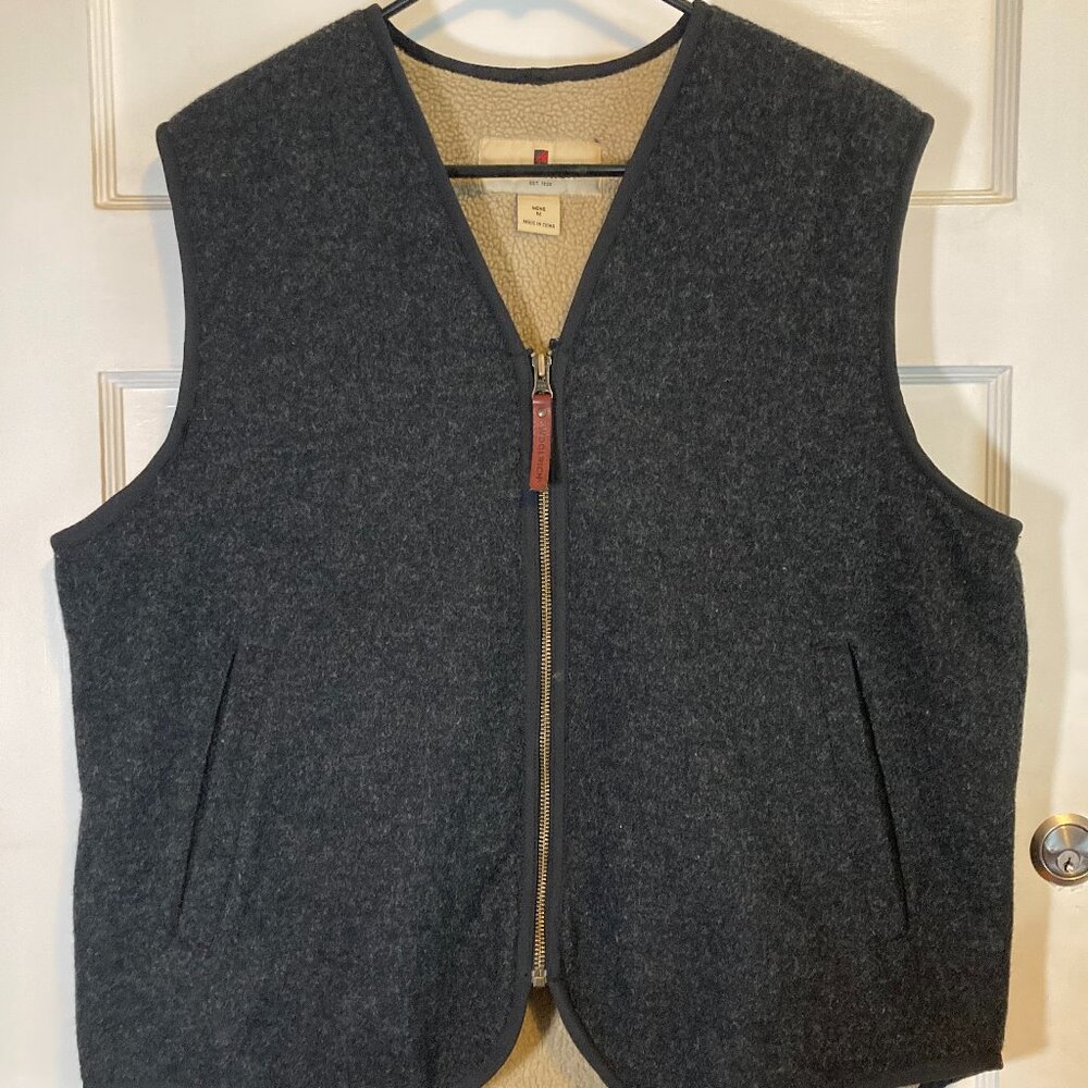 Woolrich wool sherpa lined vest